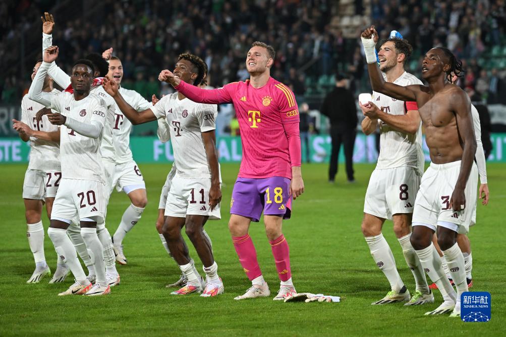 汉堡2-1斯图加特，法比奥-维埃拉破门，格拉策尔建功