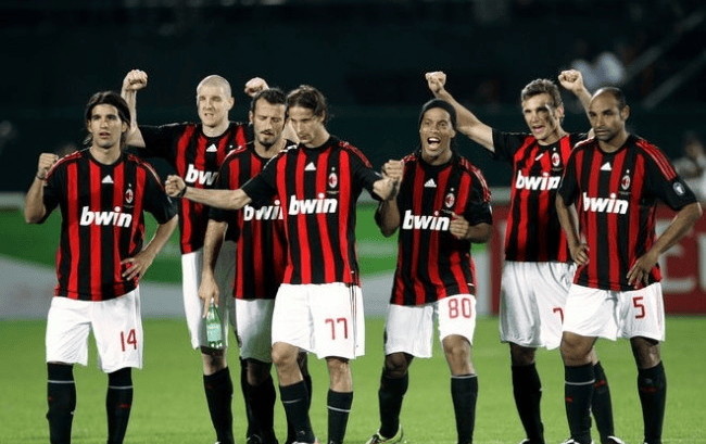 安迪·卡罗尔惊叹切赫神扑，创英格兰足球史经典瞬间