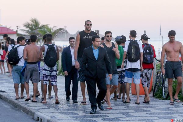 拉菲尼亚评巴萨历史巴西球员TOP5：内马尔居首，小罗第二