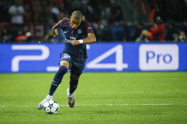 C罗为合作的AI网站宣传，视频中梅罗之争再次成为话题