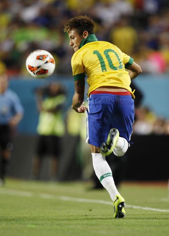 德媒报道阿森纳关注巴奥亚：近期不在最佳状态的德甲最快边锋